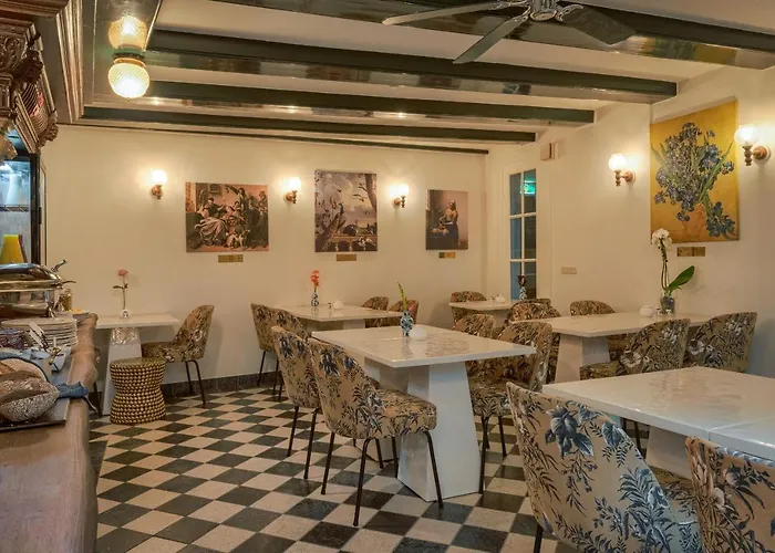 Boutique Des Arts מלון