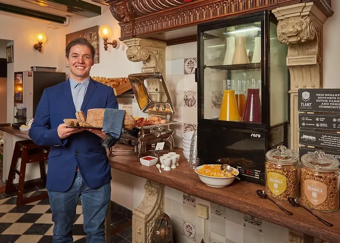 Boutique Des Arts מלון 3*