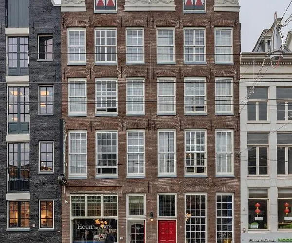 Boutique Des Arts מלון