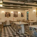 Boutique Des Arts Отель