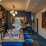 Отель Boutique Des Arts