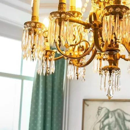 Boutique Des Arts Hotel